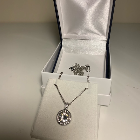 Swarovski Elements Necklace by MM Crystal - Picture 4 of 4